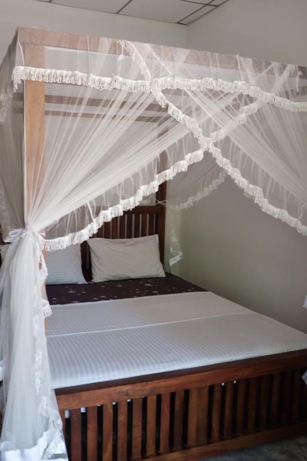Hotel Aurora Midigama Ahangama Zewnętrze zdjęcie